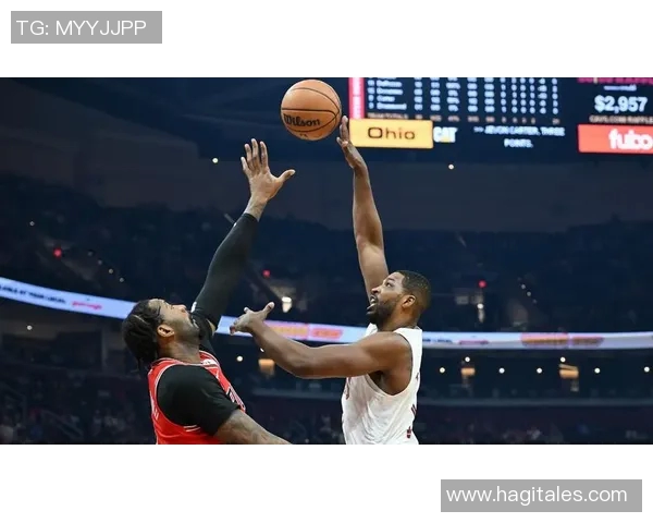 爵士队与骑士队激战正酣骑士以91比83险胜对手展现强劲实力 爵士队与骑士队激战正酣骑士以91比83险胜对手展现强劲实力